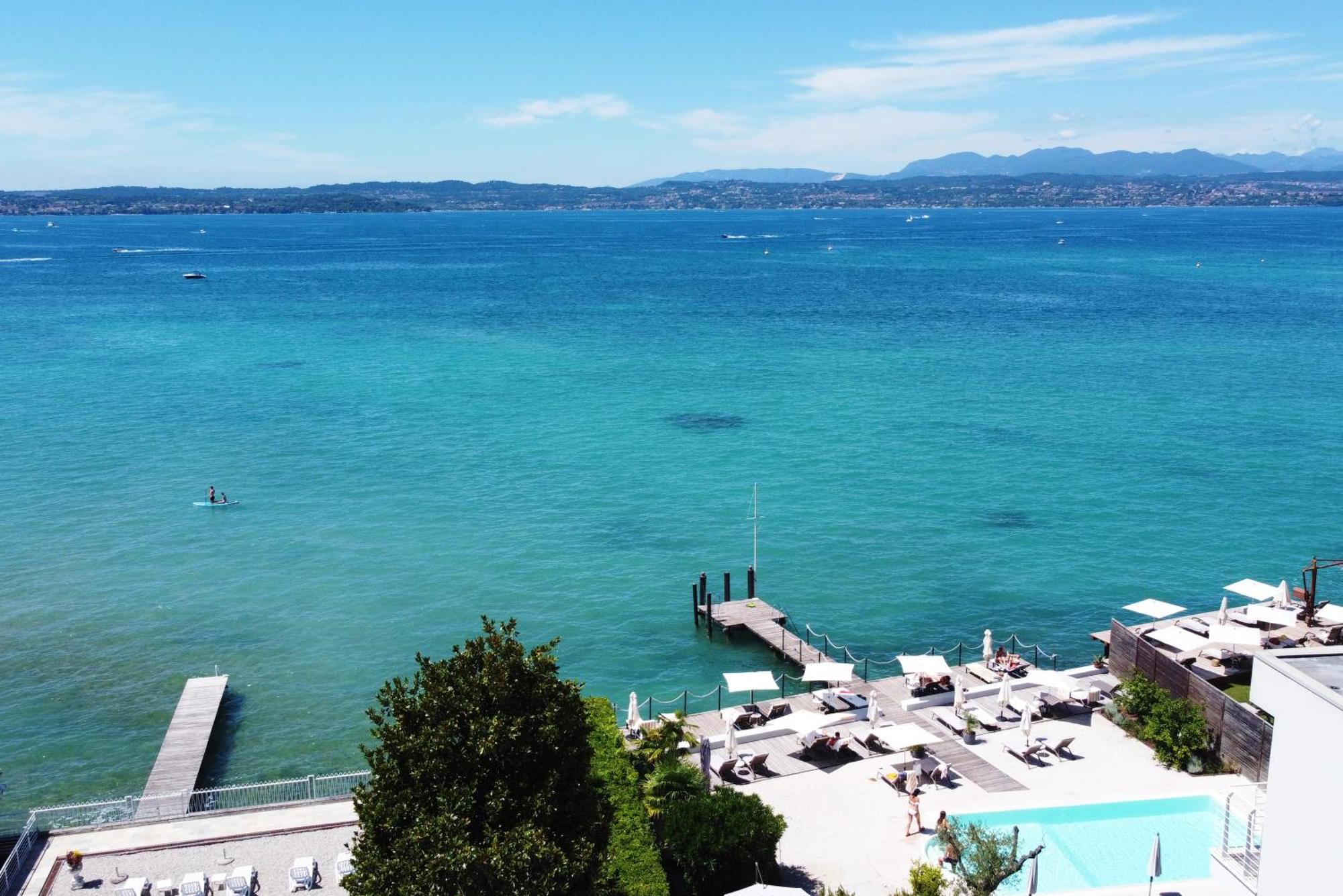 Aqva Boutique Hotel (Adults Only) Sirmione Exteriör bild